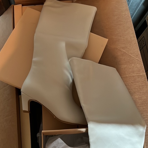 Billini Xylia tall Boot chalk - Picture 7 of 9